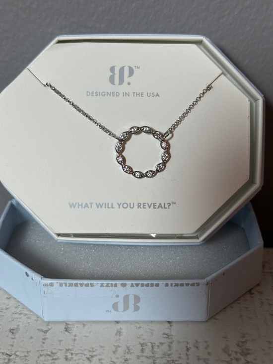 Bomb Party Jewelry - Delicate Silver Crystal Circle Pendant Necklace